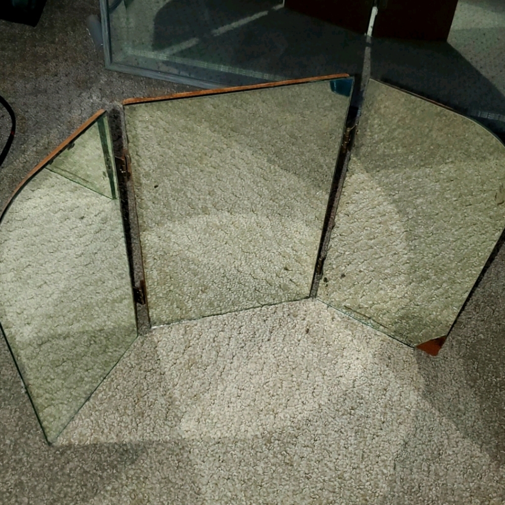 Vintage 1950s Trigold Mirror
